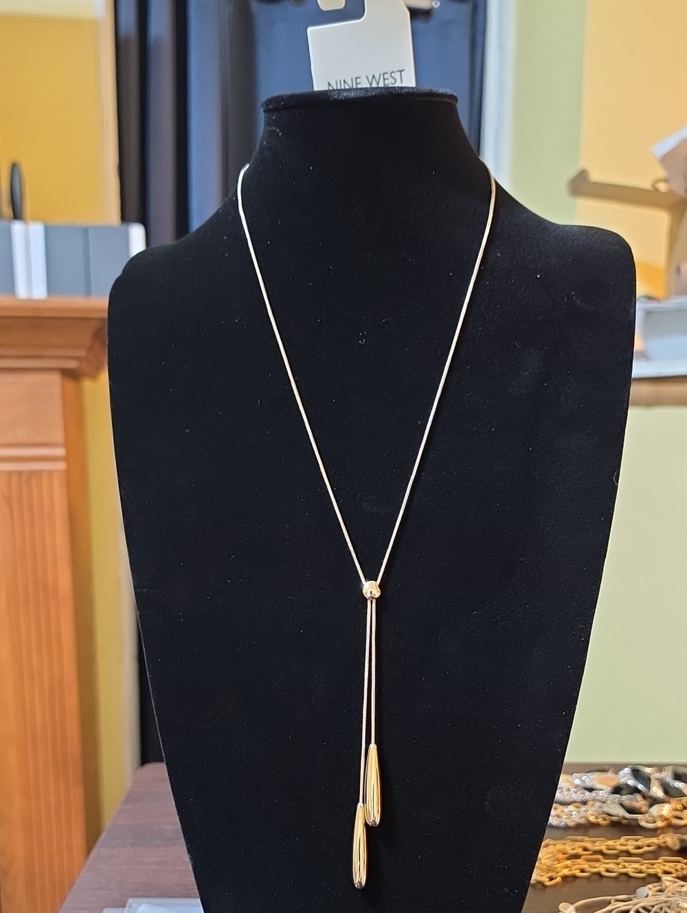 A197- Nine West Gold Lariat Necklace with Teardrop Pendants
